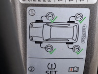 Personenauto, volkswagen, golf - afbeelding 43 van  46