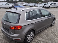 Personenauto, volkswagen, golf - afbeelding 5 van  46