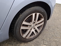 Personenauto, volkswagen, golf - afbeelding 11 van  47