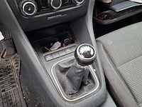 Personenauto, volkswagen, golf - afbeelding 30 van  47