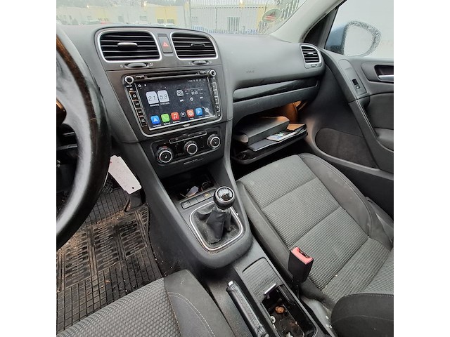 Personenauto, volkswagen, golf - afbeelding 31 van  47