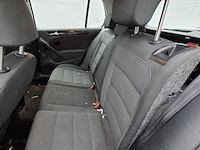 Personenauto, volkswagen, golf - afbeelding 33 van  47