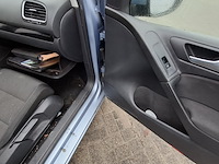 Personenauto, volkswagen, golf - afbeelding 38 van  47