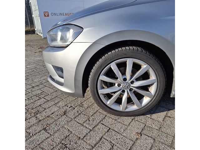 Personenauto, volkswagen, golf - afbeelding 5 van  52