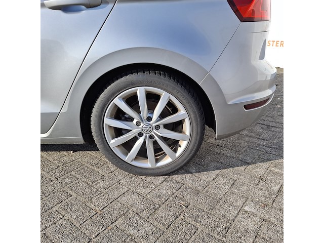 Personenauto, volkswagen, golf - afbeelding 7 van  52