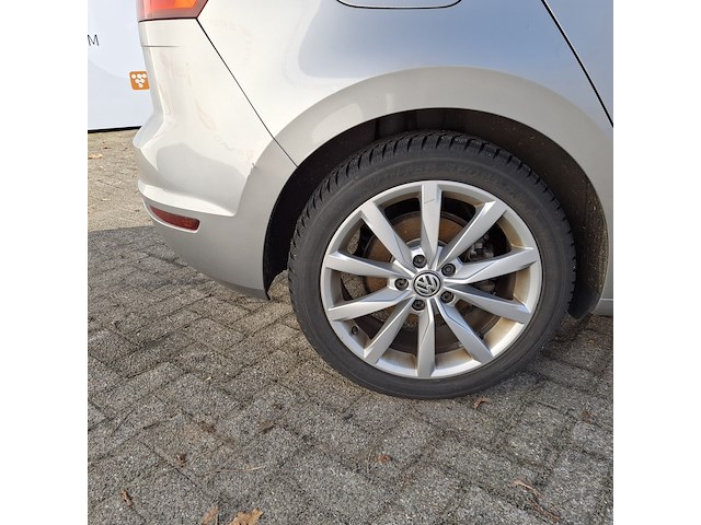 Personenauto, volkswagen, golf - afbeelding 8 van  52