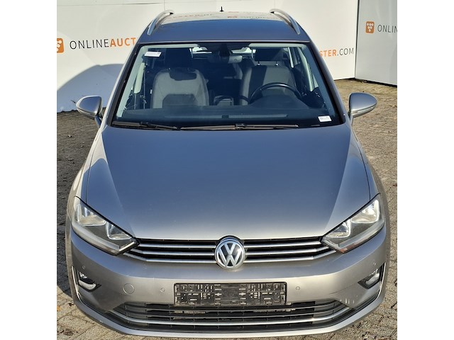 Personenauto, volkswagen, golf - afbeelding 12 van  52