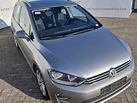 Personenauto, volkswagen, golf - afbeelding 23 van  52
