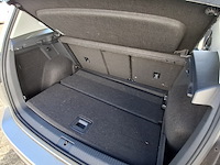 Personenauto, volkswagen, golf - afbeelding 36 van  52