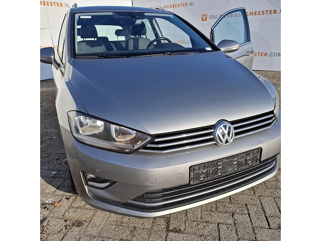 Personenauto, volkswagen, golf - afbeelding 47 van  52