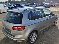 Personenauto, volkswagen, golf - afbeelding 45 van  52