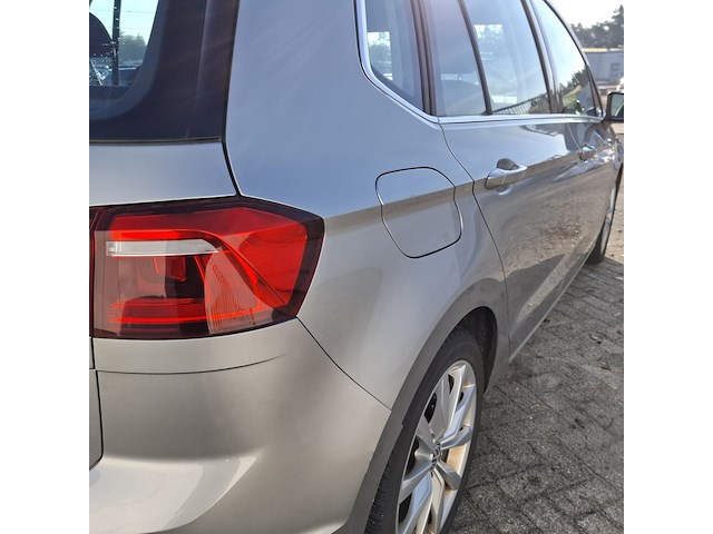 Personenauto, volkswagen, golf - afbeelding 49 van  52