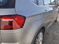 Personenauto, volkswagen, golf - afbeelding 49 van  52