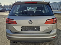 Personenauto, volkswagen, golf - afbeelding 50 van  52