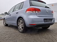 Personenauto, volkswagen, golf - afbeelding 8 van  47