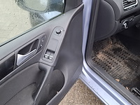 Personenauto, volkswagen, golf - afbeelding 16 van  47