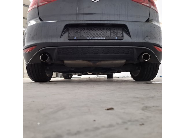 Personenauto, volkswagen, golf - afbeelding 4 van  47