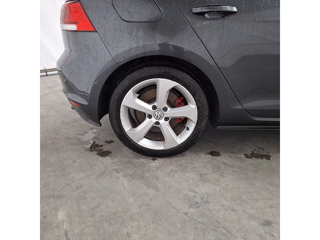 Personenauto, volkswagen, golf - afbeelding 5 van  47
