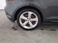 Personenauto, volkswagen, golf - afbeelding 5 van  47