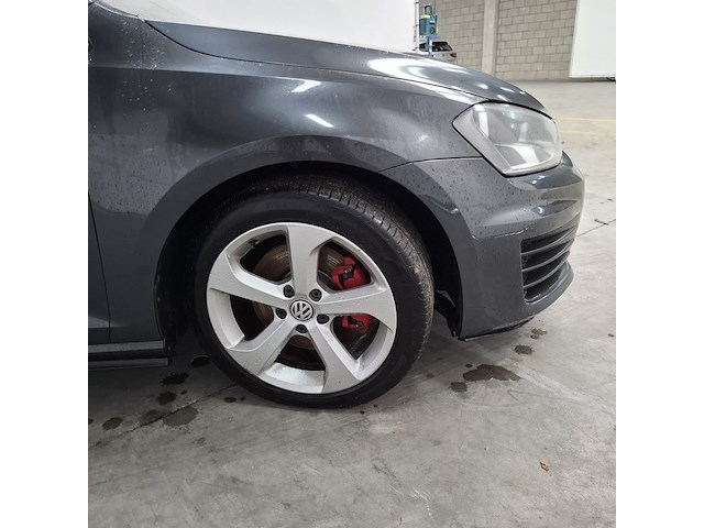 Personenauto, volkswagen, golf - afbeelding 6 van  47