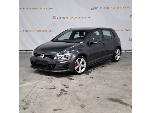 Personenauto, volkswagen, golf - afbeelding 1 van  47