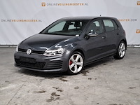 Personenauto, volkswagen, golf - afbeelding 1 van  47