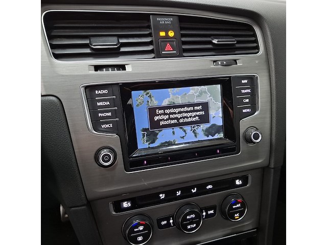 Personenauto, volkswagen, golf - afbeelding 18 van  47