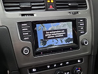 Personenauto, volkswagen, golf - afbeelding 18 van  47