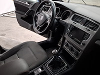 Personenauto, volkswagen, golf - afbeelding 27 van  47