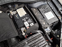 Personenauto, volkswagen, golf - afbeelding 33 van  47