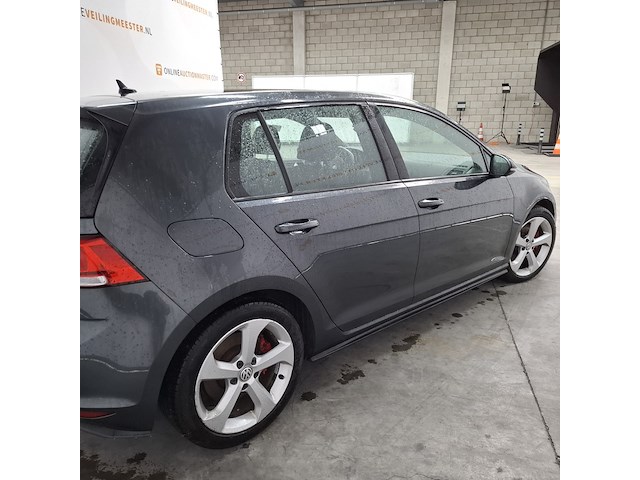 Personenauto, volkswagen, golf - afbeelding 43 van  47