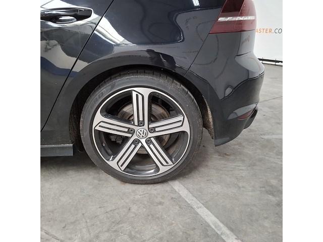 Personenauto, volkswagen, golf - afbeelding 3 van  50