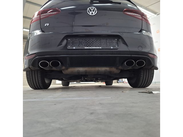 Personenauto, volkswagen, golf - afbeelding 4 van  50