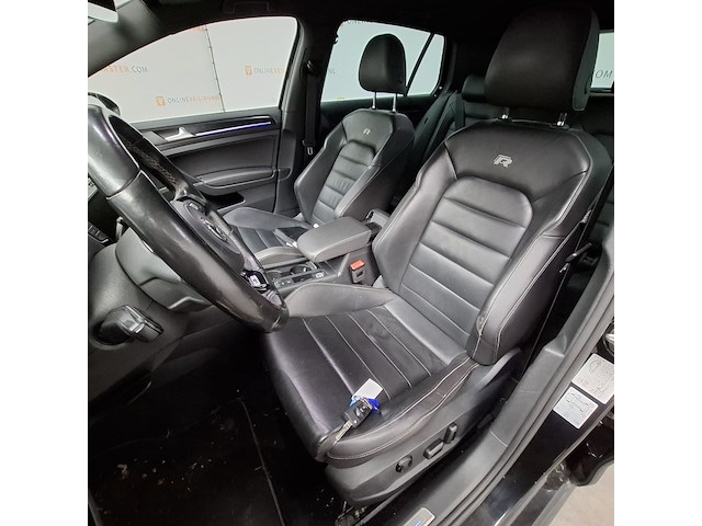 Personenauto, volkswagen, golf - afbeelding 16 van  50