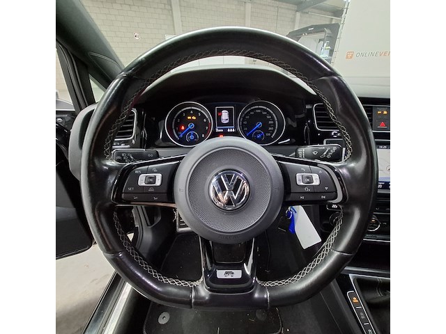 Personenauto, volkswagen, golf - afbeelding 17 van  50