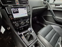 Personenauto, volkswagen, golf - afbeelding 22 van  50