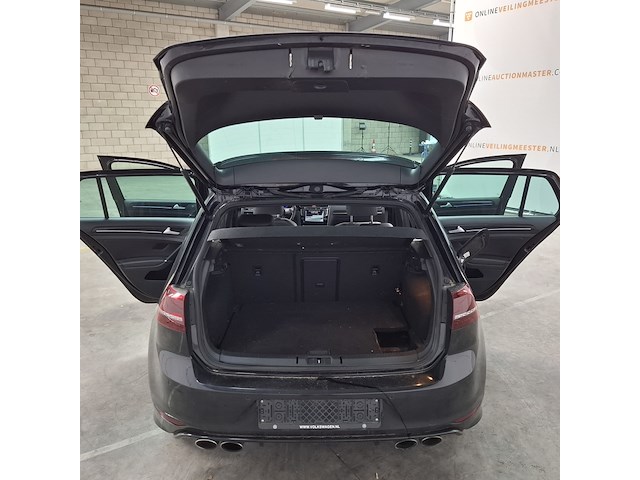 Personenauto, volkswagen, golf - afbeelding 26 van  50