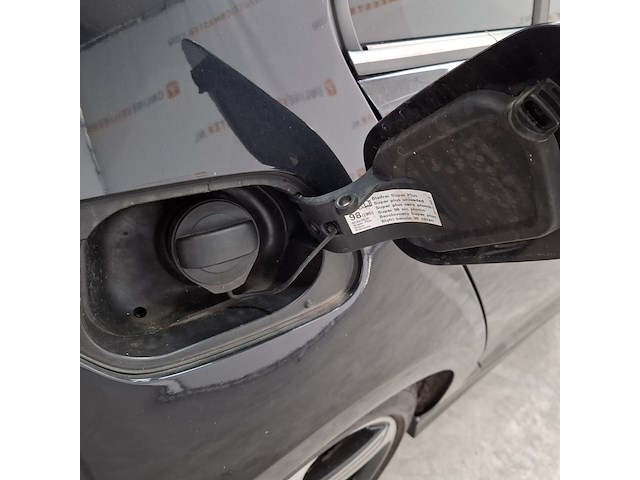 Personenauto, volkswagen, golf - afbeelding 32 van  50