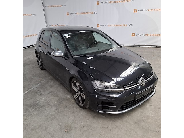 Personenauto, volkswagen, golf - afbeelding 23 van  50