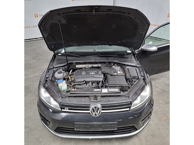 Personenauto, volkswagen, golf - afbeelding 36 van  50