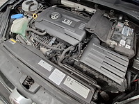 Personenauto, volkswagen, golf - afbeelding 37 van  50