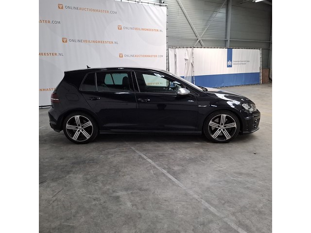 Personenauto, volkswagen, golf - afbeelding 34 van  50