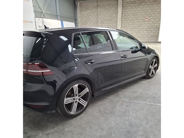 Personenauto, volkswagen, golf - afbeelding 45 van  50