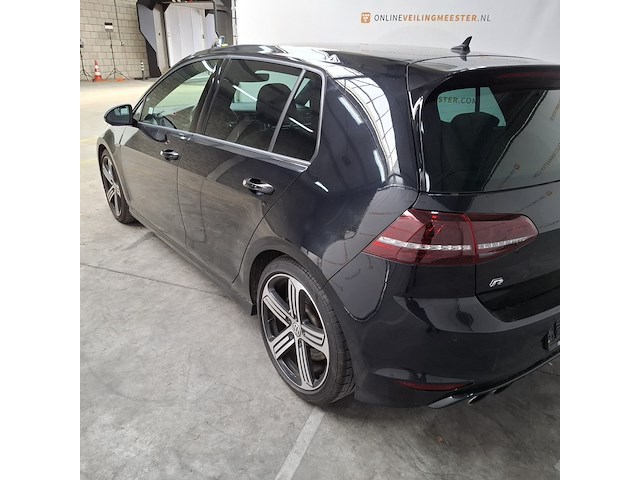Personenauto, volkswagen, golf - afbeelding 48 van  50
