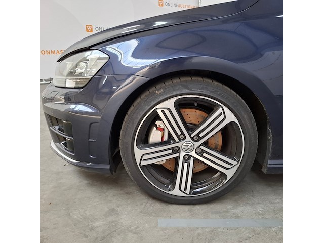 Personenauto, volkswagen, golf - afbeelding 4 van  63