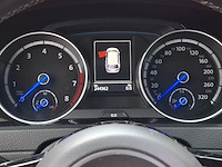 Personenauto, volkswagen, golf - afbeelding 29 van  63