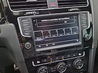 Personenauto, volkswagen, golf - afbeelding 31 van  63
