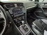 Personenauto, volkswagen, golf - afbeelding 33 van  63
