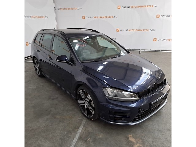Personenauto, volkswagen, golf - afbeelding 23 van  63