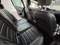 Personenauto, volkswagen, golf - afbeelding 41 van  63